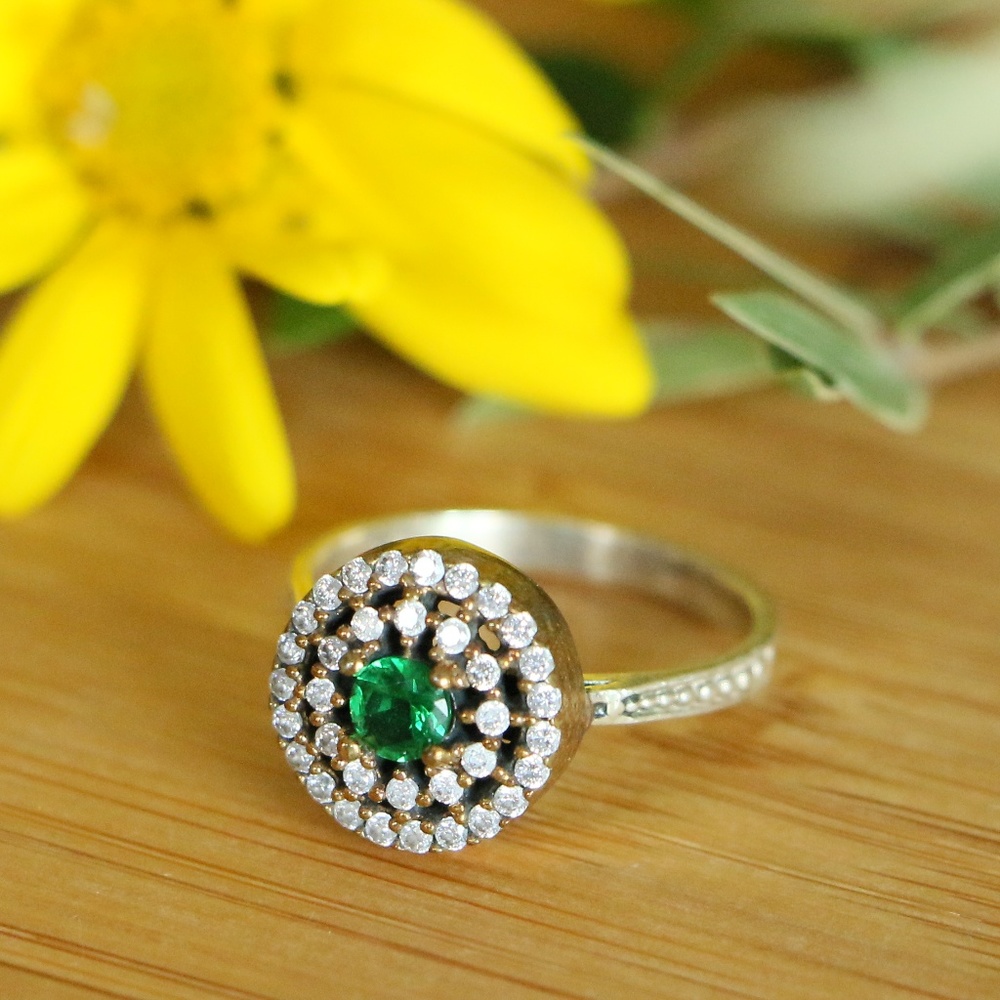 925 Sterling Silver Floral Topaz Ring Size 6.75